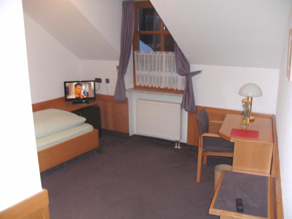 Landgasthof Zum Elsabauern Königstein in der Oberpfalz Rum bild